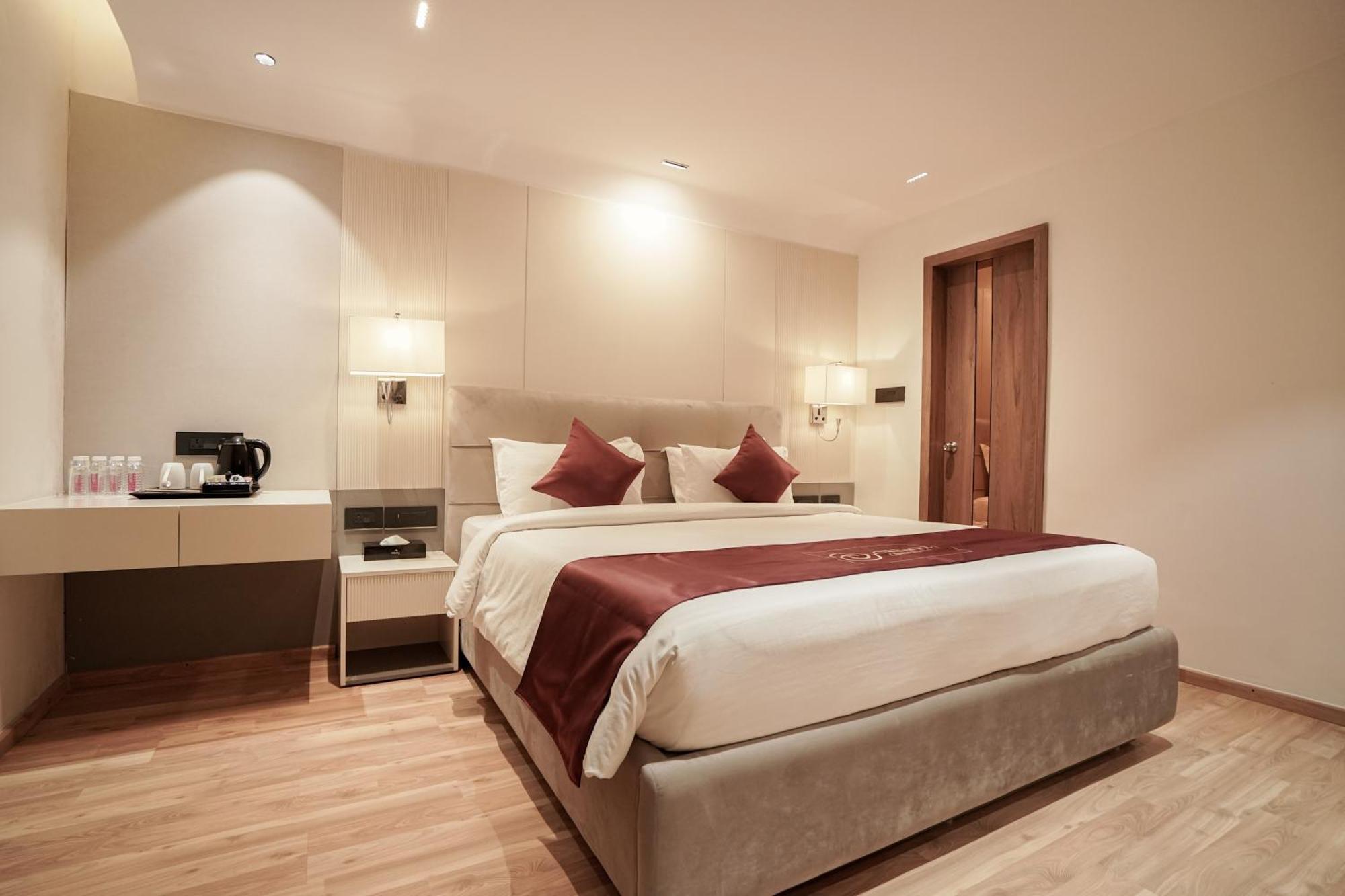 Hotel Ornate 5*